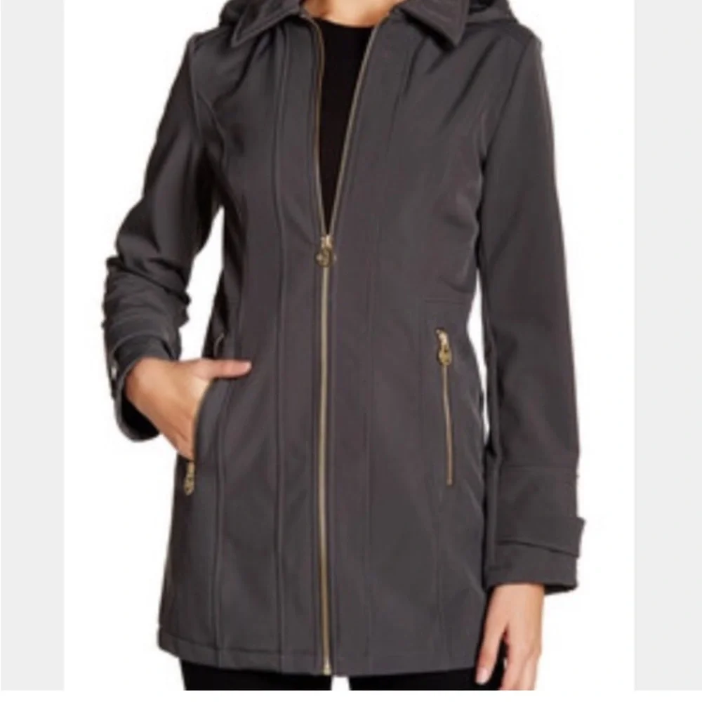 MICHAEL KORS WOMEN’S BLACK‎ RAIN AND ALL WEATHER COAT. SIZE XS